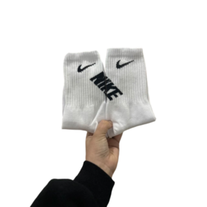 Nike blanca pipa negra